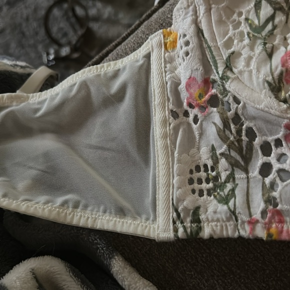 New with tags Aerie unlined bralette 34B and 36 B two available NWT - Picture 8 of 14